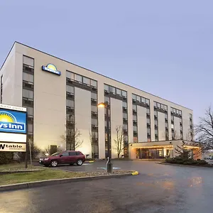 Days By Wyndham West *** Ottawa